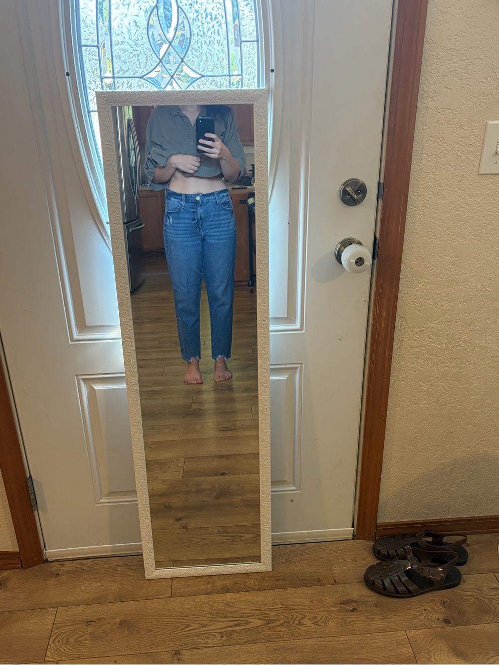 High Rise Mom Jeans - Picture 2 of 7